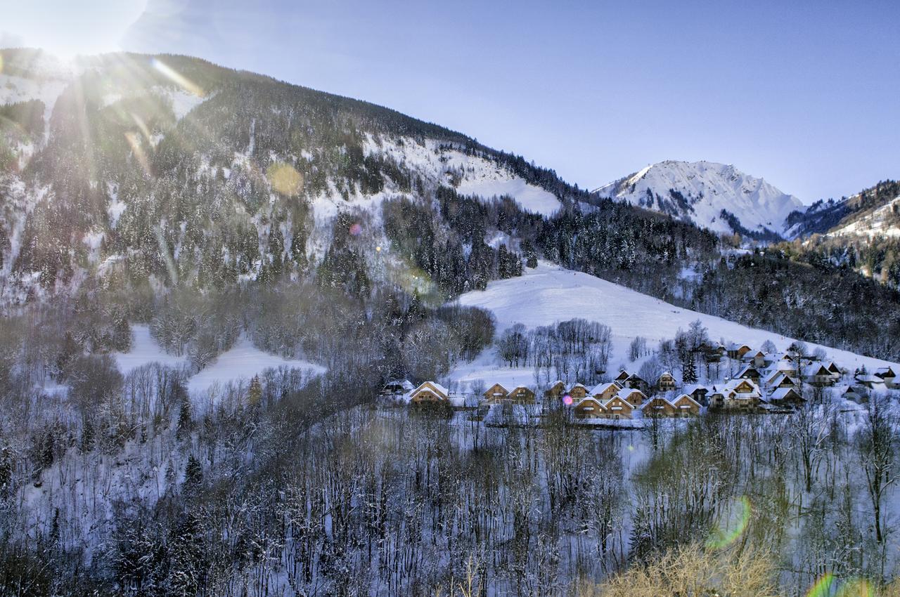 Goelia Les Chalets De Belledonne Saint-Colomban-des-Villards Bagian luar foto